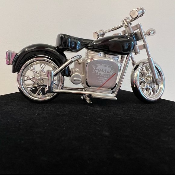 Fossil Limited Edition Motorcycle Timepiece Desk Clock Watch w/ Original Box - Picture 8 of 16